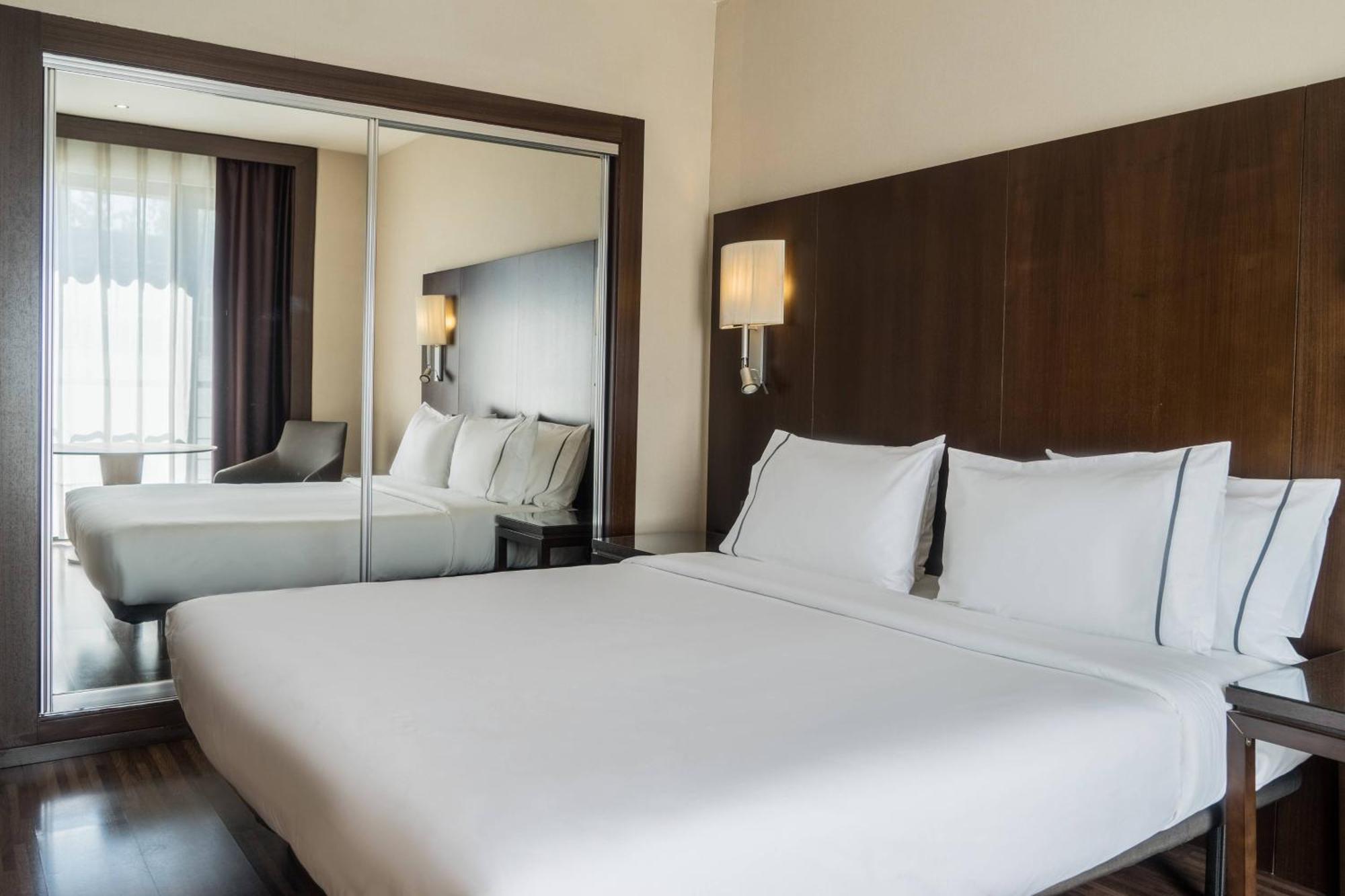 Ac Hotel Ciudad De Sevilla By Marriott Exterior photo