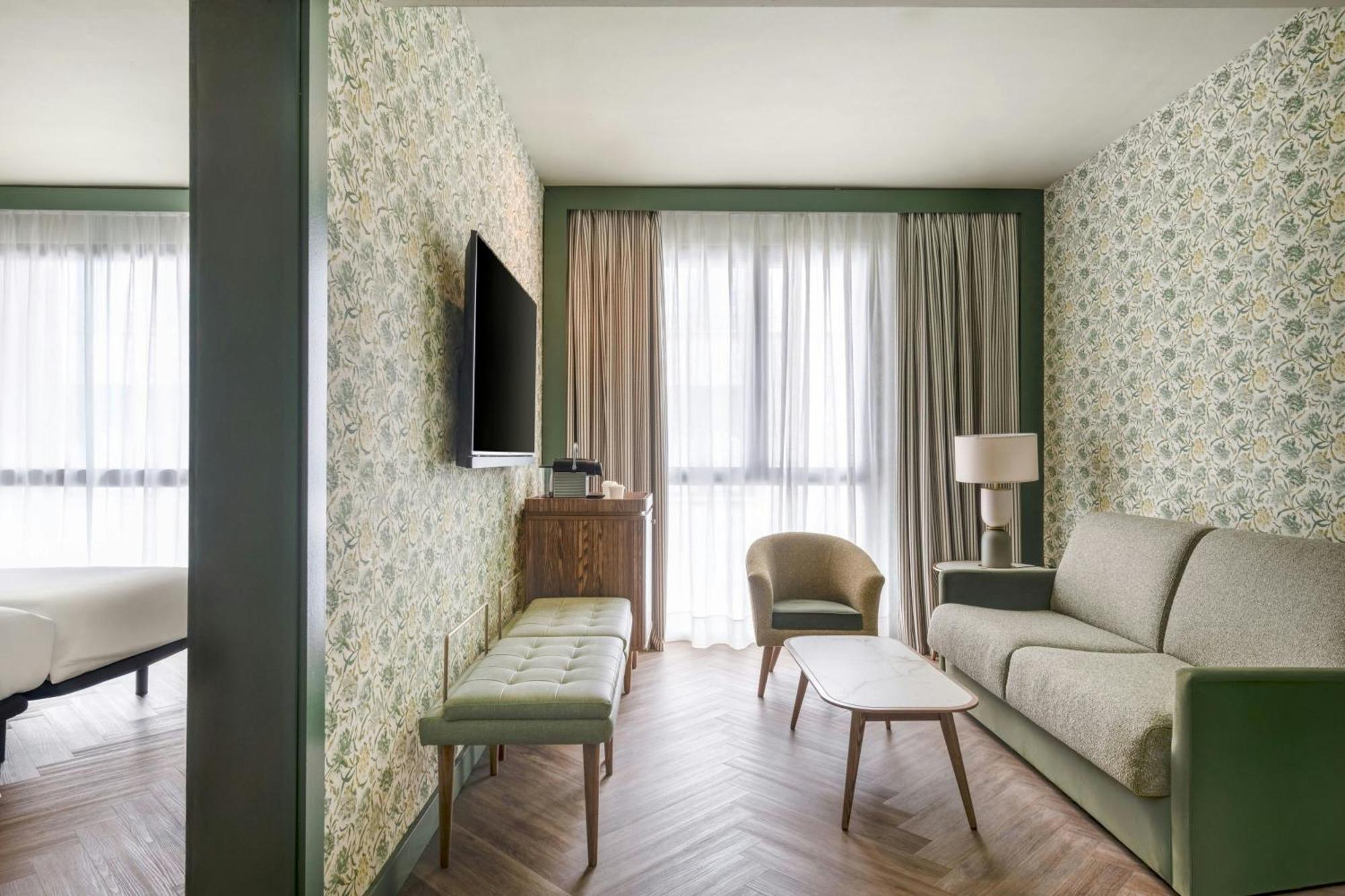 Ac Hotel Ciudad De Sevilla By Marriott Exterior photo